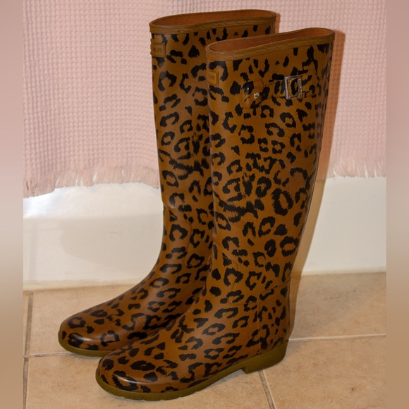 Leopard Print Hunter Boots - Picture 8 of 8